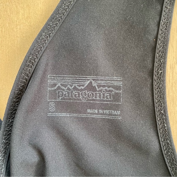 Patagonia Women's Black Fleetwith Dress - Picture 5 of 11